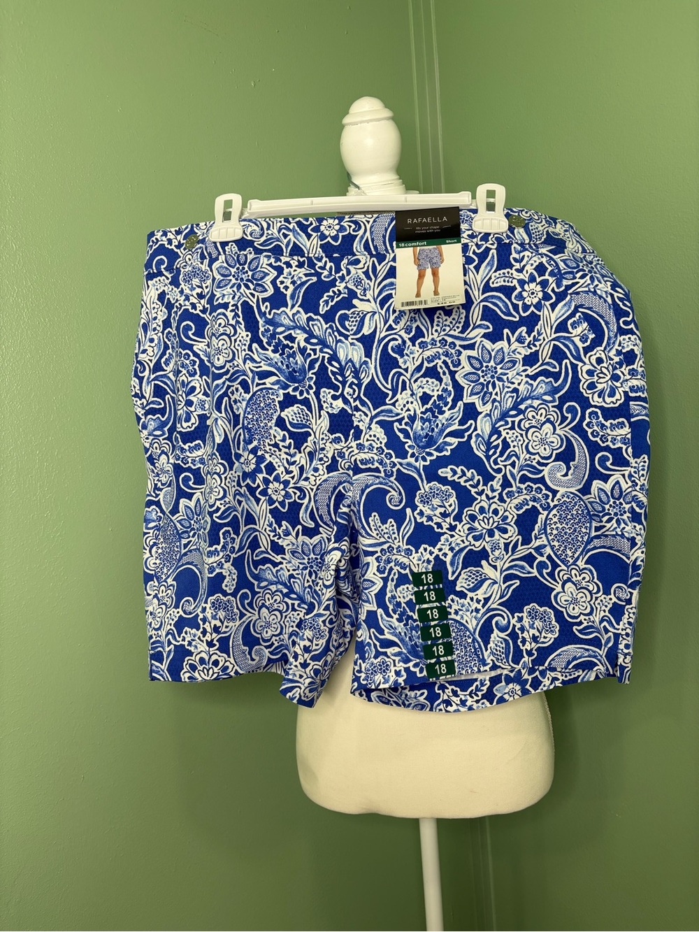 Rafaella Royal Blue & White Floral Men's Shorts - Picture 1 of 5